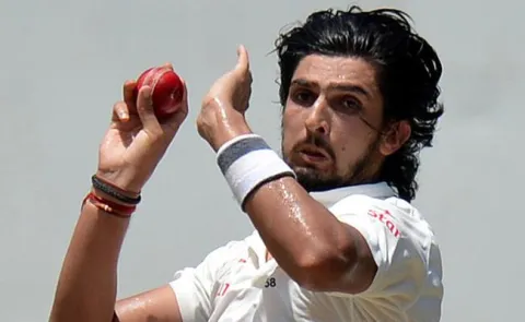 Ishant Sharma Took Three Wickets Throws England In trouble - Sakshi