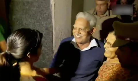 Police take writer Varavara Rao into custody in Hyd - Sakshi