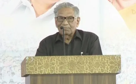 YSRCP MLC Ummareddy Venkateswarulu Speech in Vanchana Pai Garjana - Sakshi
