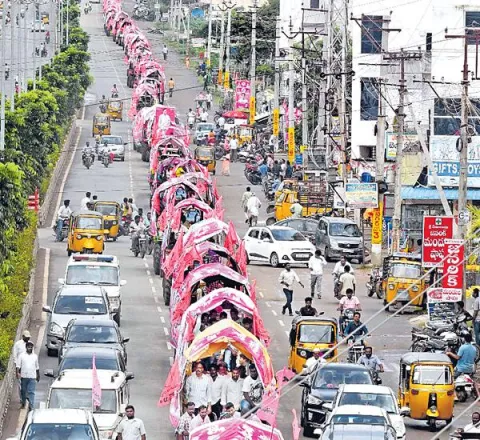 TRS Leades Tractor Rally  for Pragati Nivedana Sabha  - Sakshi