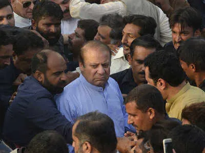 Pakistan court releases ex-PM Nawaz Sharif and daughter  - Sakshi