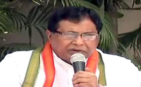 Congress Leader Jana Reddy Fires On  Kcr Over Early Elections - Sakshi