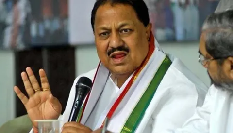 D Srinivas to join back in Congress? - Sakshi