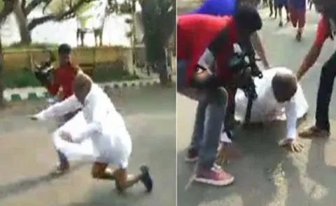 Minister GT Deve Gowda Falls While Running At Mysore Dasara Marathon - Sakshi