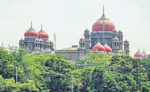 HC Notices In YS Jagan Attack Case - Sakshi