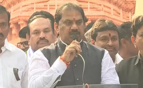 vanchana pai garjana-malladi vishnu fire on chandrababu naidu - Sakshi