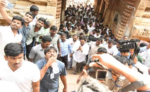 YS Jagan Begins Walk to Tirumala - Sakshi