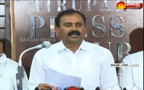 Bhumana Karunakar Reddy Fire On Chandrababu Naidu - Sakshi
