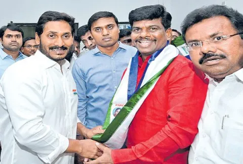 Gorantla Madhav Joined In YSR Congress Party - Sakshi