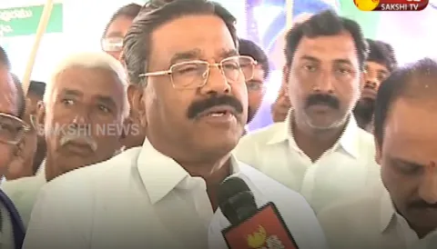 Agrigold Victims Darna in Anantapur - Sakshi