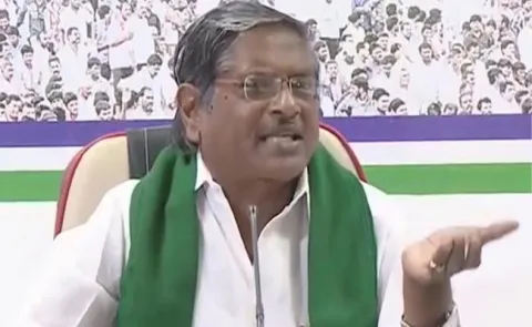 MVS Nagi Reddy Slams Chandrababu Over Copying Schemes - Sakshi