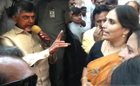 Chandrababu Naidu Warns BJP Woman Leader - Sakshi