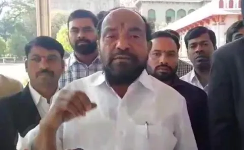 R Krishnaiah Comments On Economically Weak In General Category Reservation - Sakshi