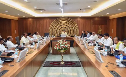 Chandrababu Copying YSRCP Navaratnalu - Sakshi