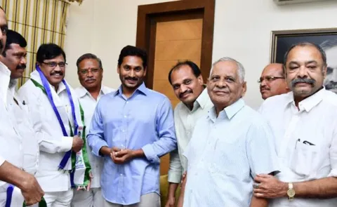  Irigela Rampulla Reddy joins ysr congress party - Sakshi