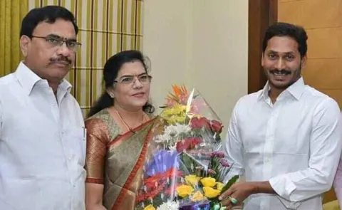 Former Union Minister Killi Krupa Rani To Join YSRCP - Sakshi