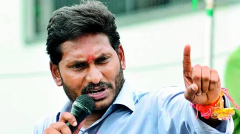 ysrcp chief ys jagan fires on chandrababu over farmer death - Sakshi