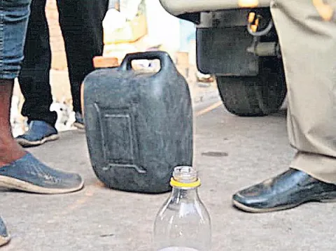 3 dead, 11 hospitalised after consuming industrial spirit - Sakshi