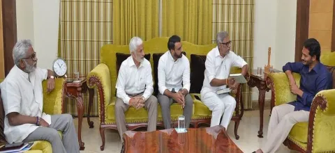 Daggubati venkateswara rao all set to join YSRCP - Sakshi