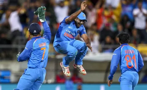 India Won The Last ODI Against New Zealand - Sakshi