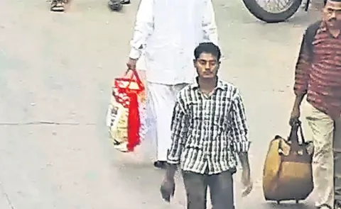 Three golden crowns missing from Govindaraja Swamy temple - Sakshi