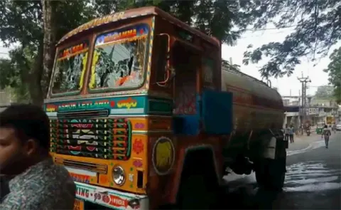 Girl Died In Road Accident In Hyderabad - Sakshi