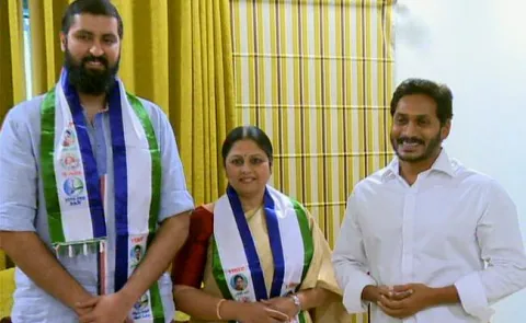 Actress Jayasudha joins YSR Congress Party - Sakshi