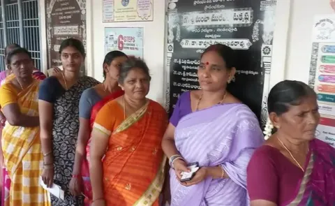 First phase of polling begins in ongole - Sakshi