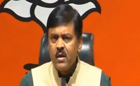 Chandrababu Spoke in Frustration Says GVL Narasimharao - Sakshi