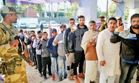 Sixth phase of voting ends with 63% turnout - Sakshi
