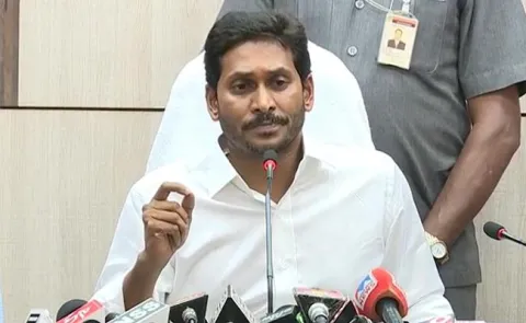 YS Jagan Mohan Reddy PressMeet At Delhi - Sakshi