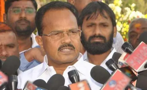Motkupalli Narasimhulu Controversial Comments On Chandrababu  - Sakshi