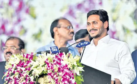 Jagan Reddy takes oath as Andhra Pradesh CM - Sakshi