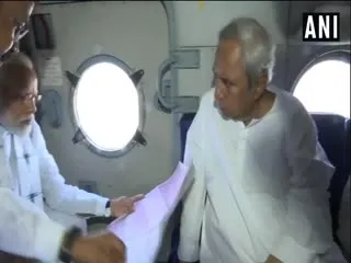 PM Modi Conducts Aerial Survey of Areas Ravaged by Cyclone Fani in Odisha - Sakshi