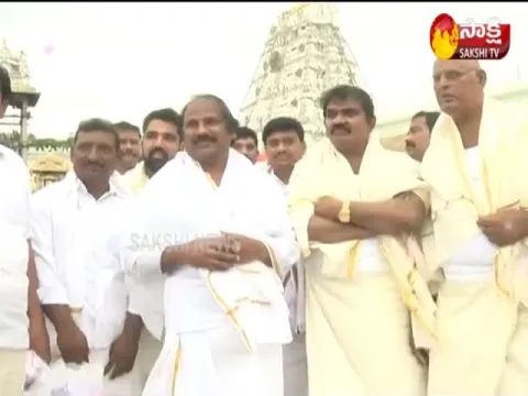 ysrcp mla sudhakar babu visits tirumala