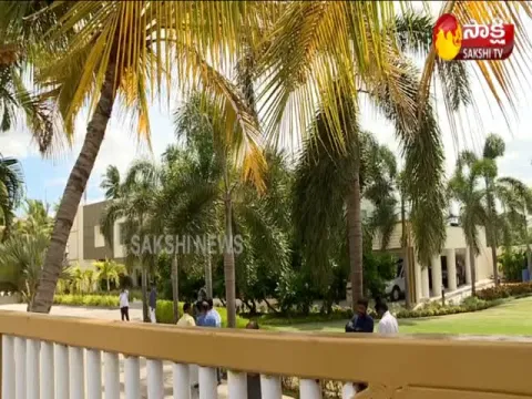 CRDA Notices Issued for Illegal Construction In Krishna Karakatta
