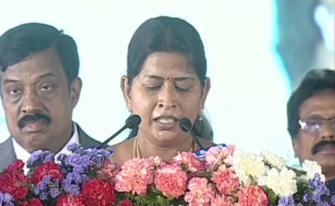 Taneti Vanita Takes Oath As AP Cabinet Minister - Sakshi