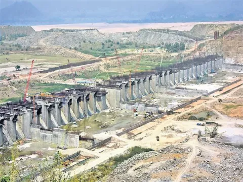 Polavaram project will be completed by 2021