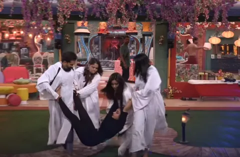 Bigg Boss 3 Telugu Punarnavi Serious Warning To Bigg Boss - Sakshi