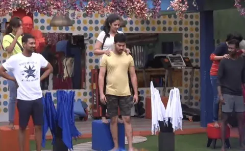 Bigg Boss 3 Telugu Is Srimukhi Captain In Eight Week - Sakshi