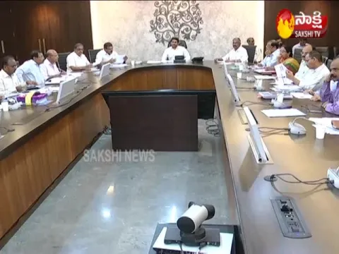 AP Govt To Withdraw Cases On Special Status Movement