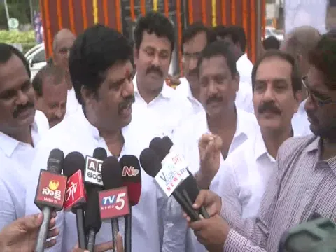 Avanthi Srinivas Slams TDP Leader Ganta Srinivasa Rao