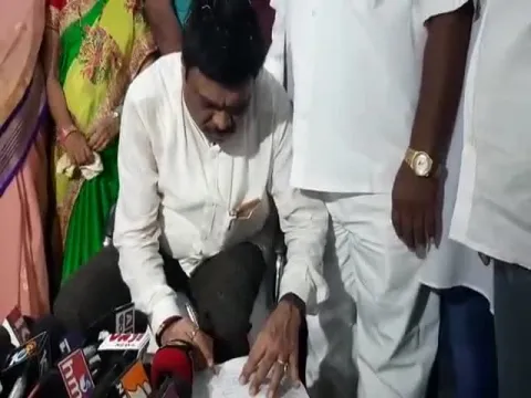 Chintakayala ayyanna patrudu brother sanyasi patrudu quits tdp 