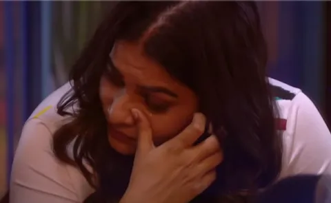Bigg Boss 3 Telugu Punarnavi Crying In Eight Week Nomination Process - Sakshi