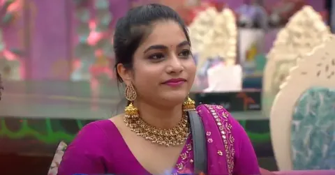 Punarnavi Bhupalam Comments On Housemates - Sakshi
