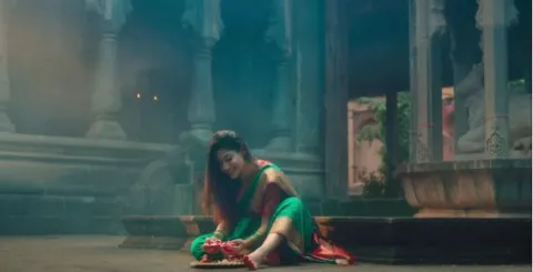 This Campaign Urges Women To Invest In Something Other Than Gold This Diwali