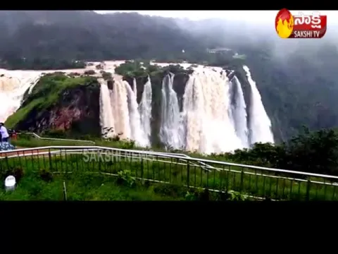 Heavy Rains Lead to Waterfalls in Kurnool district