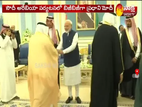 PM Narendra Modi Meets Saudi King In Riyadh,discusses Terrorism