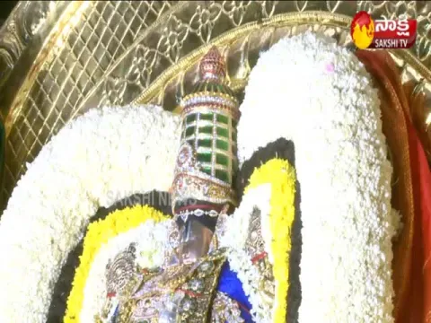 Lord Venkateswara Swamy Brahmotsavam End with Chakrasana in Tirupati