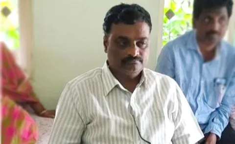 ACB Raids On JC Diwakar Reddy's EX PA House in Anantapur